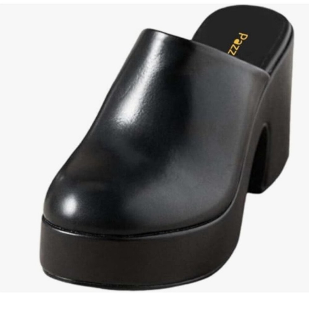 Pazzion Black Women's Chunky Heel Mules size 6 EUC